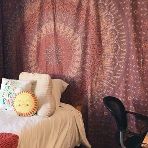URBAN OUTFITTERS TAPESTRY